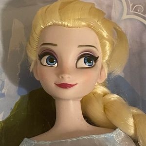 Disney store Elsa doll new in package